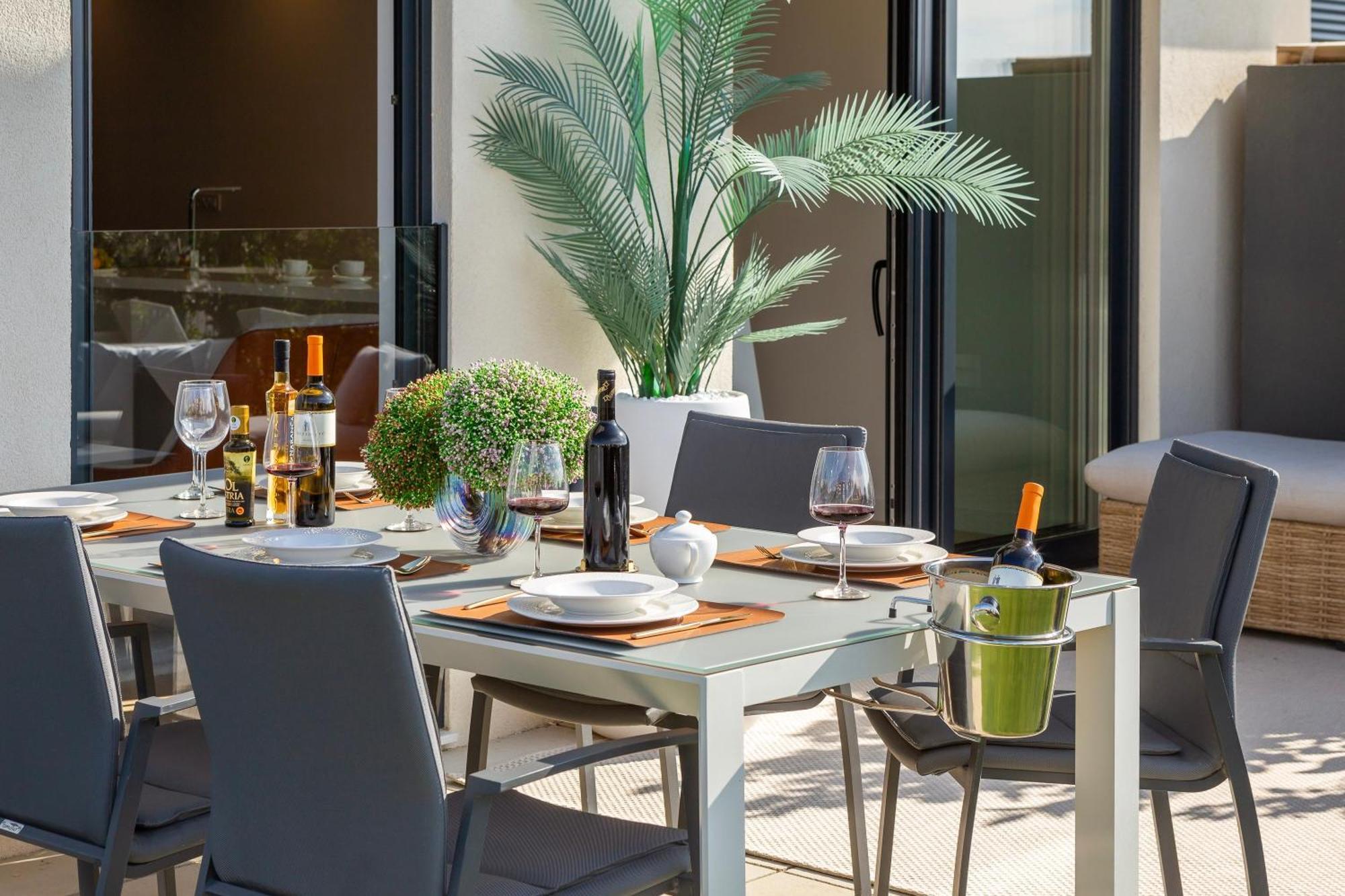 New Luxury Apartment With Private Heated Pool And Amazing Terrace With Seaview Split Exteriér fotografie